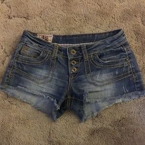 1st kiss jean shorts